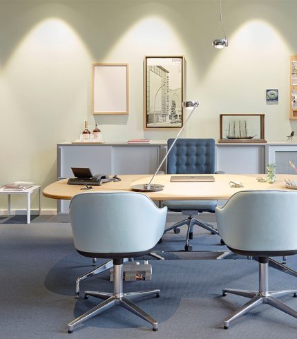 Eames Segmented ئۈستەل